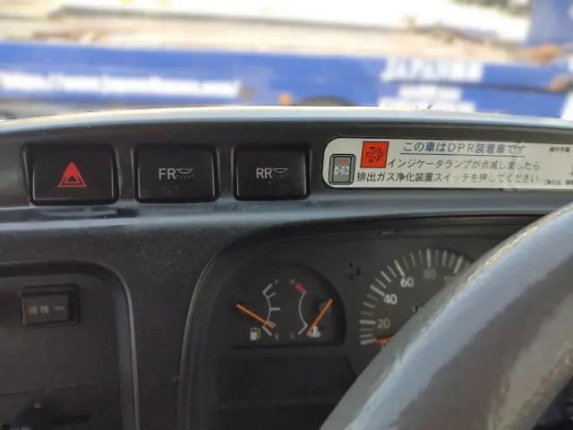 トヨタ コースター PDG-XZB50(2WD)の写真9