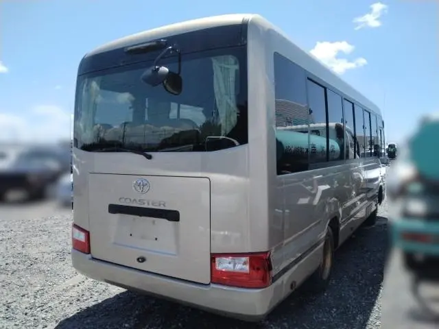 トヨタ コースター SDG-XZB70(2WD)の写真4
