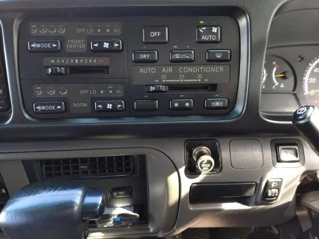 トヨタ コースター SDG-XZB40(2WD)の写真10
