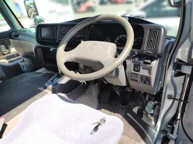 トヨタ コースター SDG-XZB40(2WD)の写真16
