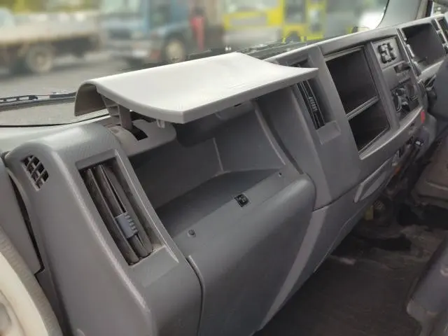 いすゞ エルフ BKG-NLR85AR(2WD)の写真7