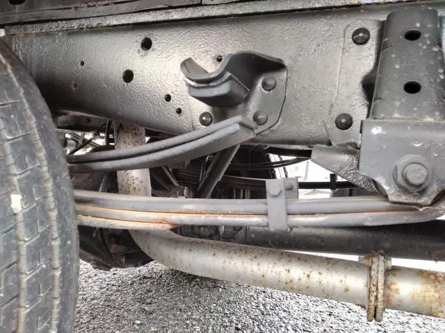 いすゞ エルフ BKG-NLR85AR(2WD)の写真34