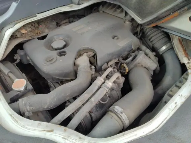 いすゞ エルフ BKG-NLR85AR(2WD)の写真42