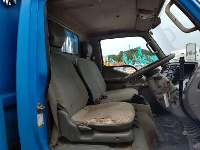 三菱 キャンター KC-FE537B(2WD)の写真14