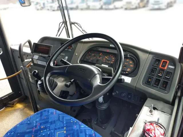 日野 ブルーリボン PKG-KV234N2(2WD)の写真16