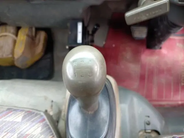 三菱 キャンター KC-FE517BD(2WD)の写真7
