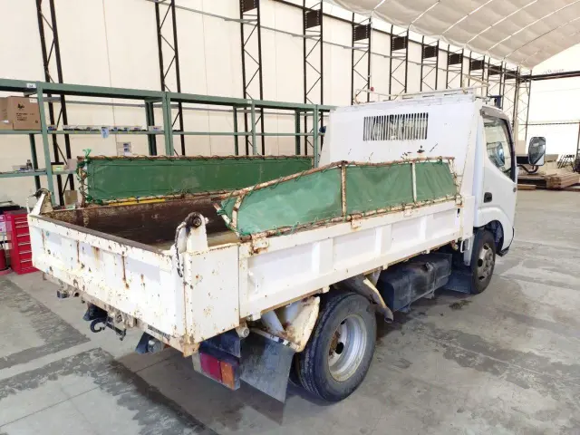 日野 デュトロ PB-XZU351T(2WD)の写真4
