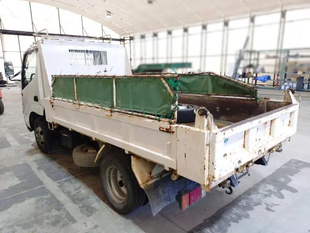 日野 デュトロ PB-XZU351T(2WD)の写真5