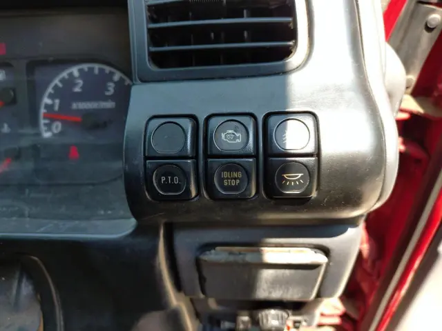 いすゞ エルフ PA-NPR81R(2WD)の写真11