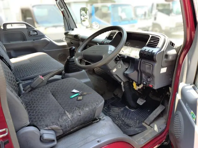 いすゞ エルフ PA-NPR81R(2WD)の写真13