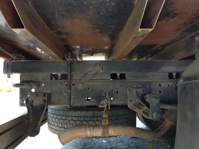 いすゞ エルフ PA-NPR81R(2WD)の写真31
