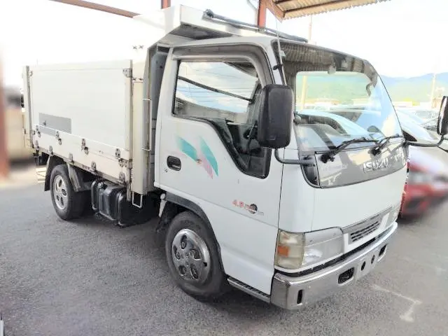 いすゞ エルフ KR-NKR81ED(2WD)の写真3