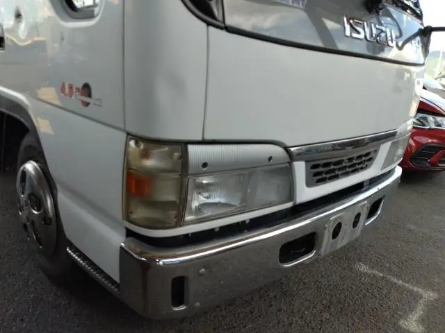 いすゞ エルフ KR-NKR81ED(2WD)の写真14