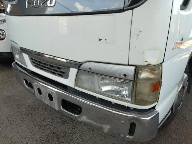 いすゞ エルフ KR-NKR81ED(2WD)の写真16