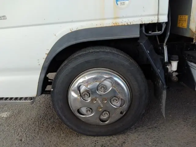 いすゞ エルフ KR-NKR81ED(2WD)の写真18