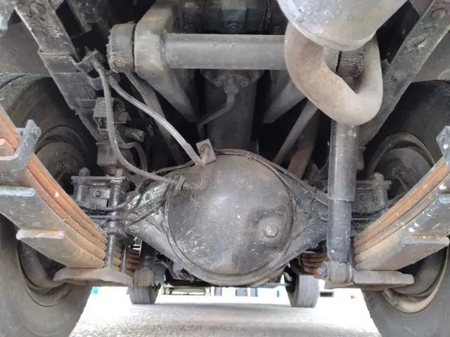 いすゞ エルフ KR-NKR81ED(2WD)の写真35