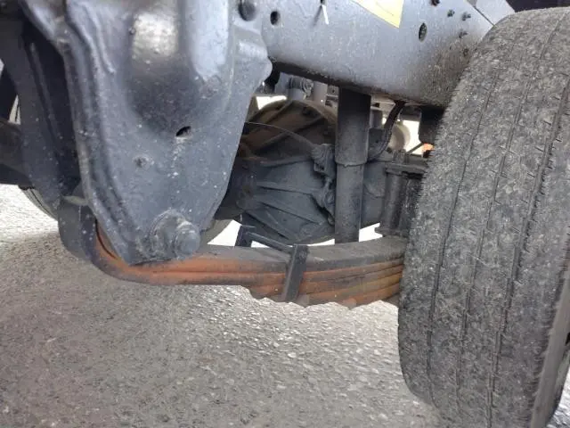 いすゞ エルフ KR-NKR81ED(2WD)の写真36