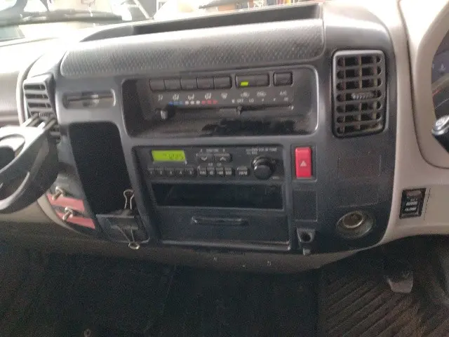日野 デュトロ KK-XZU322T(2WD)の写真6
