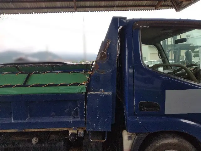 日野 デュトロ KK-XZU322T(2WD)の写真14