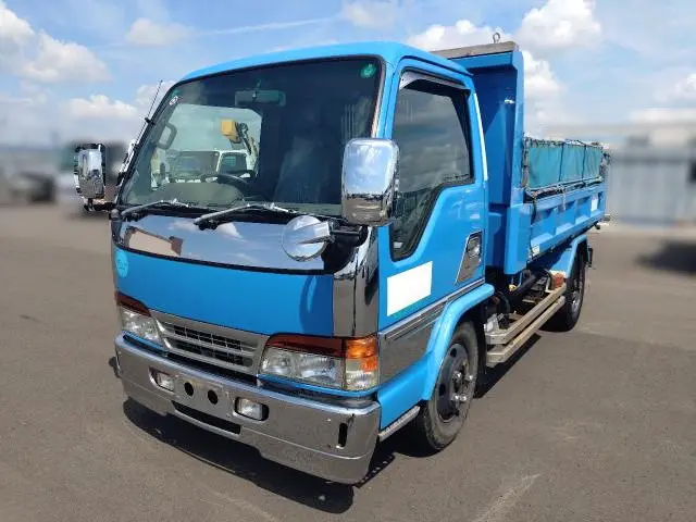 いすゞ エルフ KC-NKR71GN(2WD)の写真1
