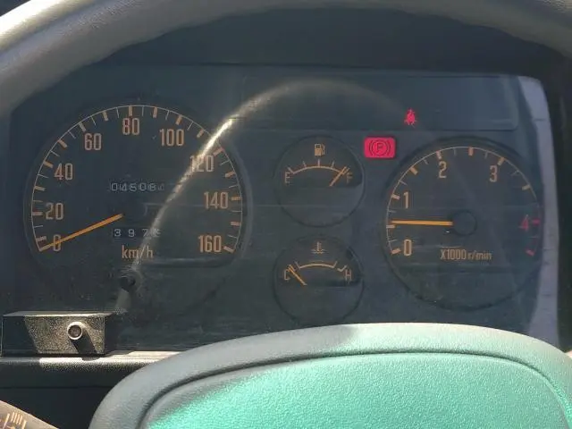 いすゞ エルフ KC-NKR71GN(2WD)の写真9
