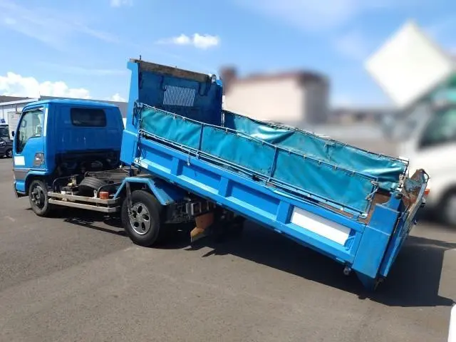 いすゞ エルフ KC-NKR71GN(2WD)の写真23