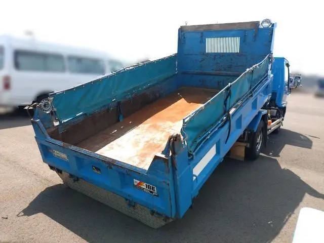 いすゞ エルフ KC-NKR71GN(2WD)の写真24