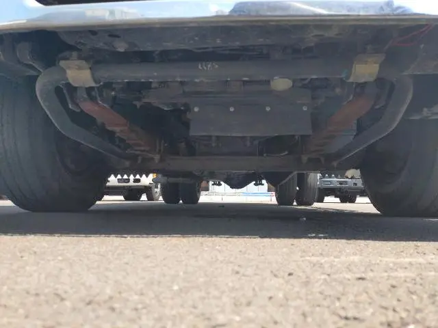 いすゞ エルフ KC-NKR71GN(2WD)の写真35