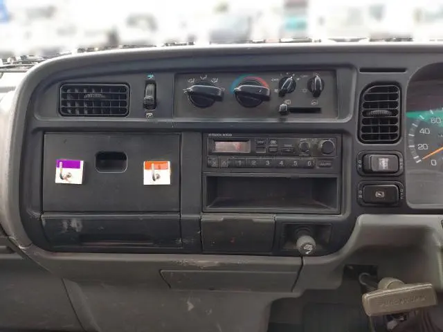三菱 キャンター KC-FE528E(2WD)の写真6