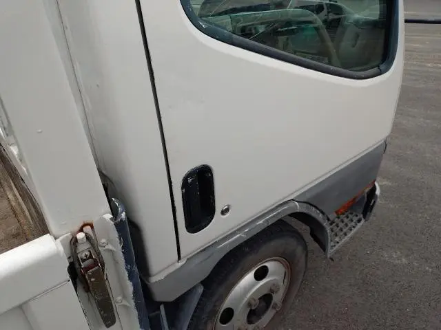 三菱 キャンター KC-FE528E(2WD)の写真17