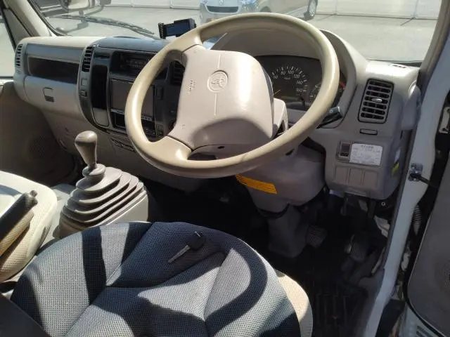 トヨタ トヨエース QDF-KDY221(2WD)の写真13