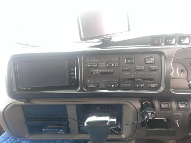 トヨタ コースター SDG-XZB51(2WD)の写真6