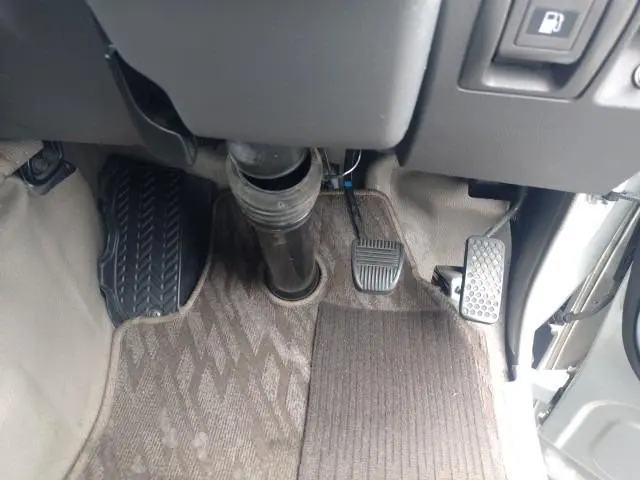 トヨタ コースター SDG-XZB51(2WD)の写真13