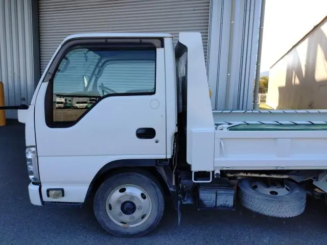 いすゞ エルフ TKG-NJR85AD(2WD)の写真17