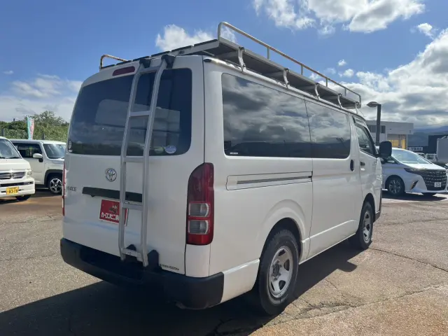 トヨタ ハイエースバン QDF-GDH206(4WD)の写真5