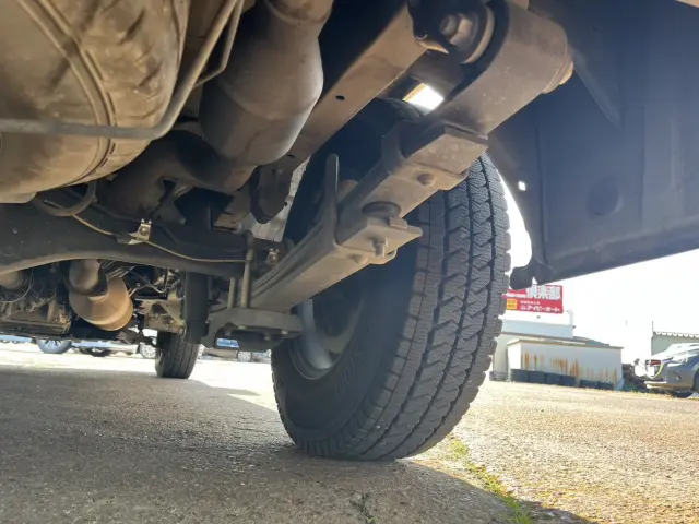 トヨタ ハイエースバン QDF-GDH206(4WD)の写真10