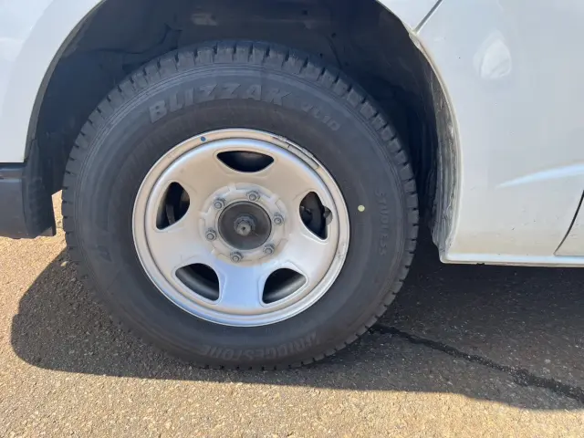 トヨタ ハイエースバン QDF-GDH206(4WD)の写真22