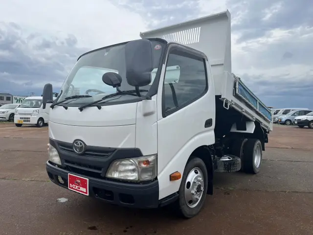 トヨタ ダイナ TKG-XZU675(4WD)の写真1