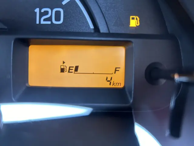 スズキ キャリイ 3BD-DA16T(4WD)の写真15