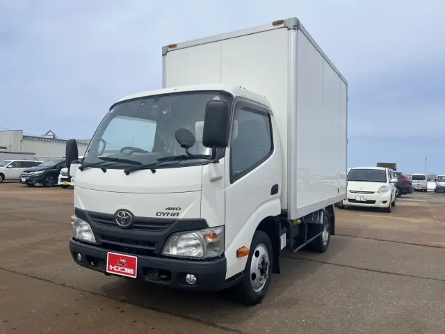 トヨタ ダイナ TKG-XZC675の写真1
