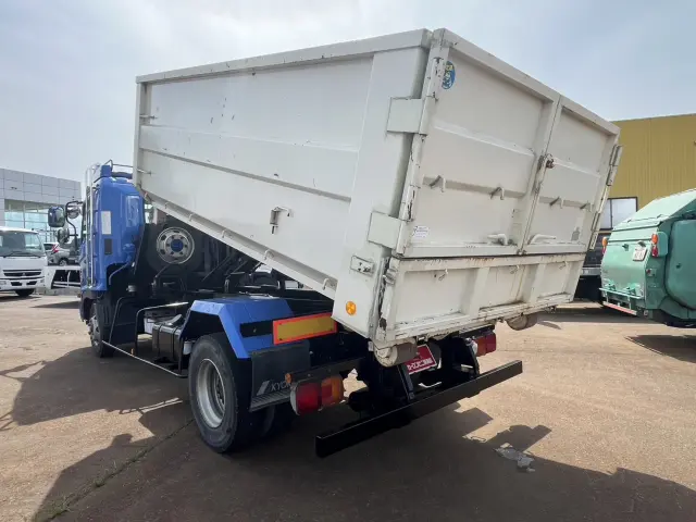 日野 レンジャー BDG-FD7JGWA(2WD)の写真21