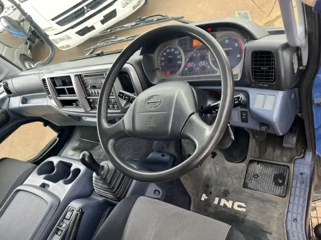 日野 レンジャー BDG-FD7JGWA(2WD)の写真41