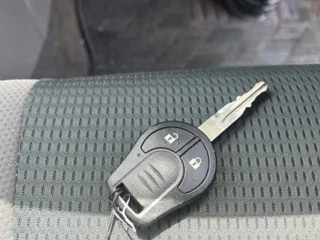 日産 AD DBF-VZNY12(4WD)の写真20