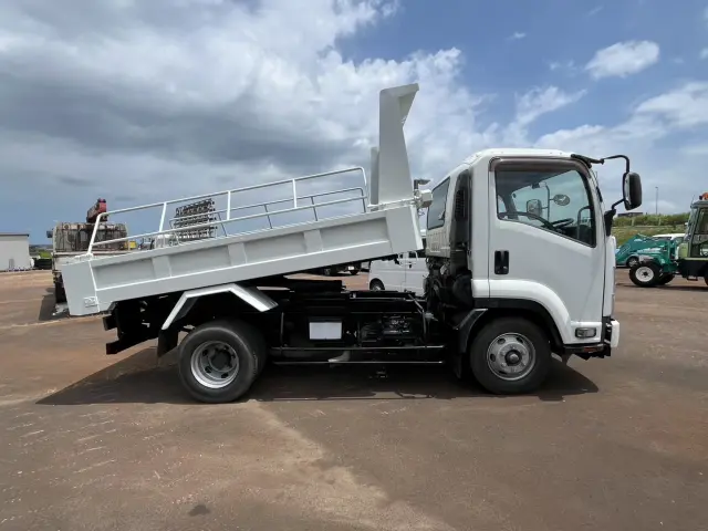 いすゞ フォワード TKG-FRR90S1(2WD)の写真4