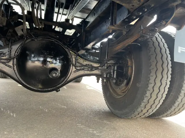 いすゞ フォワード TKG-FRR90S1(2WD)の写真11