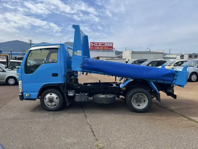 いすゞ エルフ TDG-NKS85(4WD)の写真8