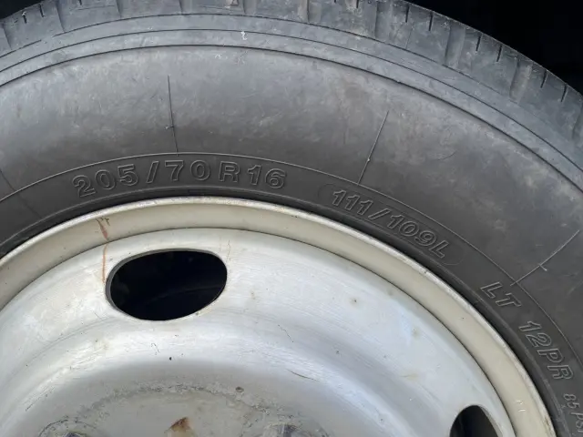 いすゞ エルフ TDG-NKS85(4WD)の写真19