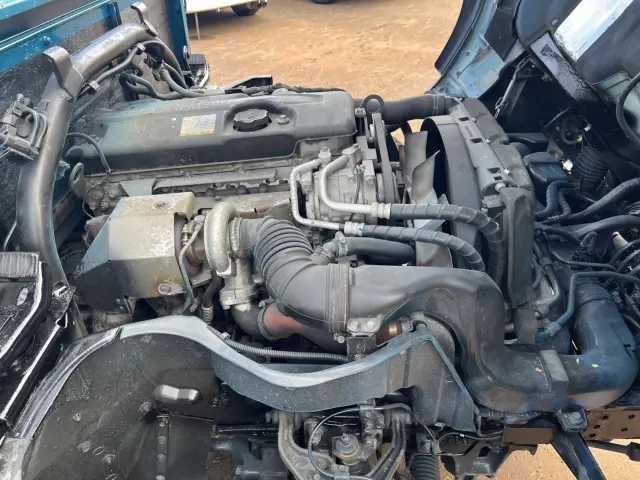 三菱 キャンターガッツ PDG-FD70B(4WD)の写真14