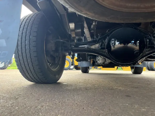 三菱 キャンターガッツ PDG-FD70B(4WD)の写真15