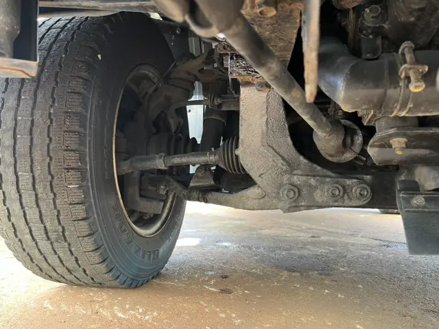 三菱 キャンターガッツ PDG-FD70B(4WD)の写真17